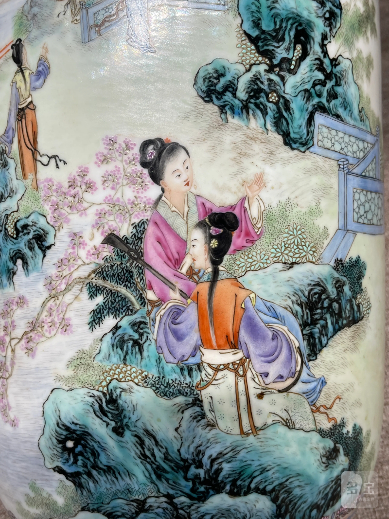 民国 熊晓峰画粉彩金陵十二钗纹大灯笼瓶 - 图7